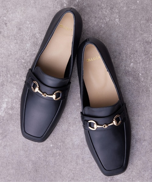 Chez toi(シェトワ)の「ビット/パールローファー(ローファー・レディース・ベージュ/ブラック系その他/ブラック・M/S/L)」の3枚目の写真