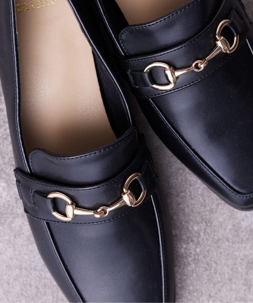 Chez toi(シェトワ)の「ビット/パールローファー(ローファー・レディース・ベージュ/ブラック系その他/ブラック・M/S/L)」の6枚目の写真