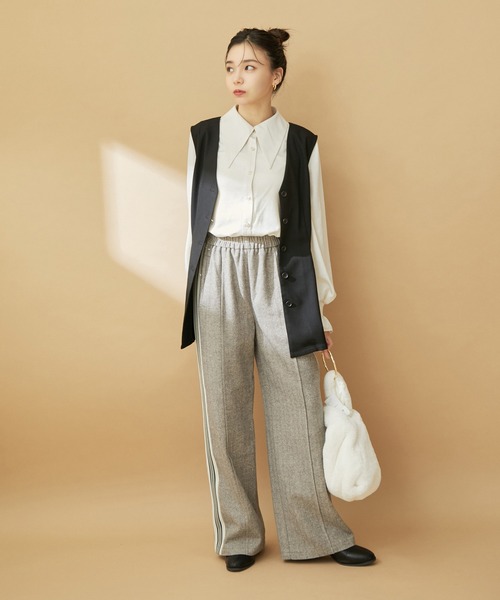 VIS(ビス)の「サイドライン入りワイドパンツ(スラックス・レディース・ブラック系その他/グレー系その他・M/S)」の6枚目の写真