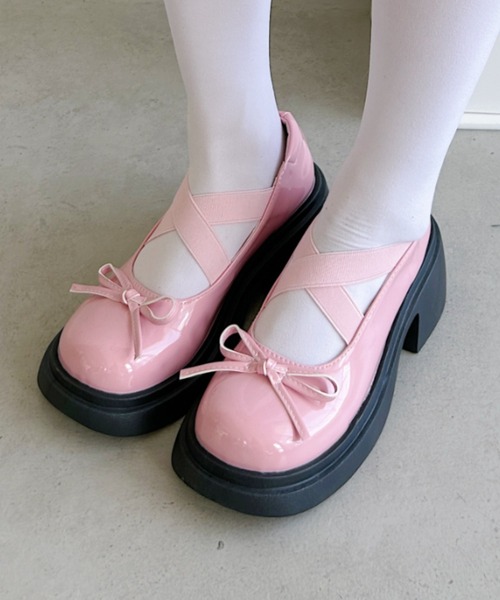 Loueme（ルエム）の「チャンキーヒールバレリーナシューズ