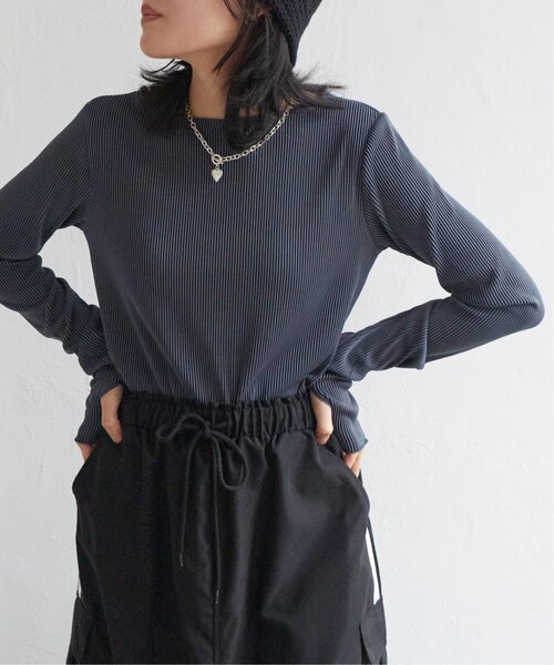 VENCEEXCHANGE(ヴァンスエクスチェンジ)の「ツートーン指穴開きトップス(Tシャツ/カットソー・レディース・ホワイト/ベージュ/ブラック/ブルー・M)」の8枚目の写真