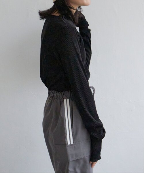 VENCEEXCHANGE(ヴァンスエクスチェンジ)の「ツートーン指穴開きトップス(Tシャツ/カットソー・レディース・ホワイト/ベージュ/ブラック/ブルー・M)」の18枚目の写真