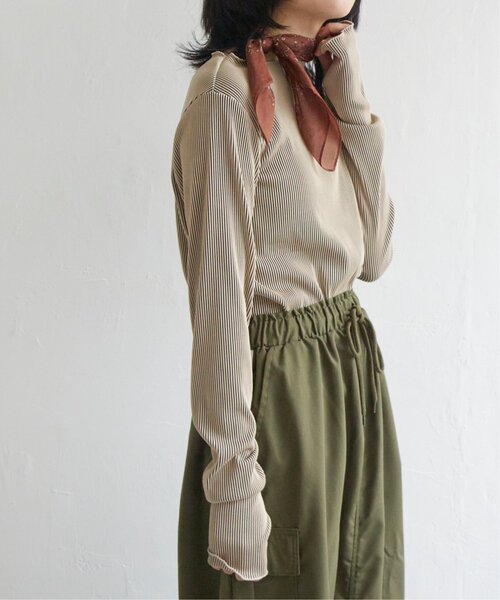 VENCEEXCHANGE(ヴァンスエクスチェンジ)の「ツートーン指穴開きトップス(Tシャツ/カットソー・レディース・ホワイト/ベージュ/ブラック/ブルー・M)」の20枚目の写真