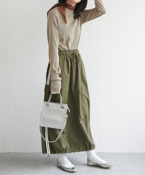 VENCEEXCHANGE(ヴァンスエクスチェンジ)の「ツートーン指穴開きトップス(Tシャツ/カットソー・レディース・ホワイト/ベージュ/ブラック/ブルー・M)」の22枚目の写真