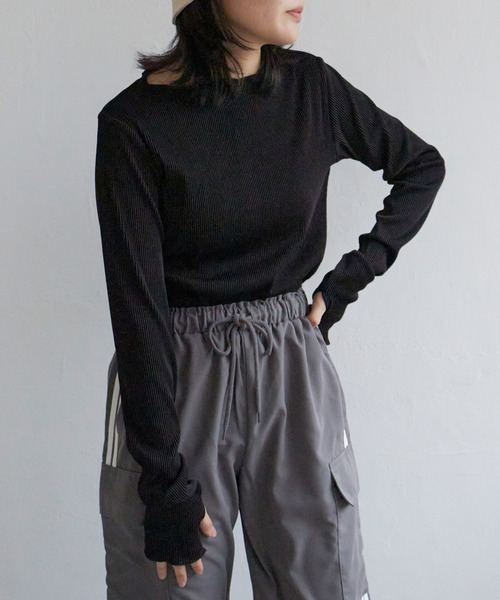 VENCEEXCHANGE(ヴァンスエクスチェンジ)の「ツートーン指穴開きトップス(Tシャツ/カットソー・レディース・ホワイト/ベージュ/ブラック/ブルー・M)」の3枚目の写真