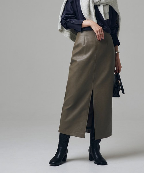 RASW（ラス）の「[RASW]フェイクレザースリットIラインスカート（スカート・レディース・ベージュ系その他/ブラック・S/M/L）」の2枚目の写真