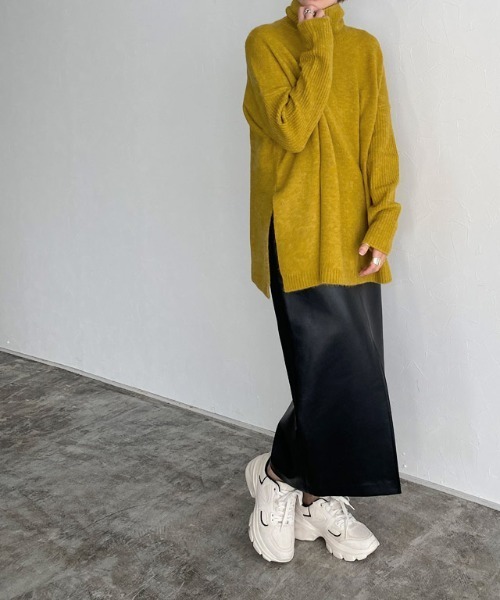 RASW（ラス）の「[RASW]フェイクレザースリットIラインスカート（スカート・レディース・ベージュ系その他/ブラック・S/M/L）」の3枚目の写真
