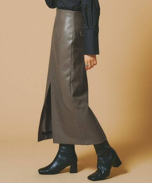 RASW（ラス）の「[RASW]フェイクレザースリットIラインスカート（スカート・レディース・ベージュ系その他/ブラック・S/M/L）」の9枚目の写真