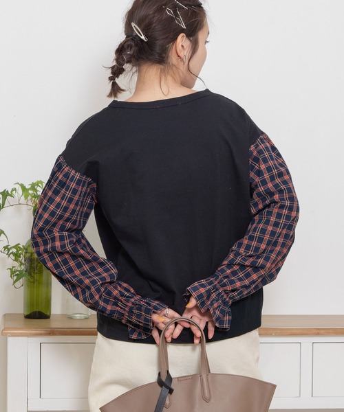 POU DOU DOU（プードゥドゥ）の「チェック柄ボリュームスリーブプルオーバー（Tシャツ/カットソー・レディース・イエロー/ブラック/レッド・3）」の19枚目の写真