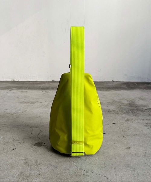 SPRUCE（スプルース）の「EM:SPURCE モカボディバッグ 軽量（ボディバッグ/ウエストポーチ・レディース・カーキ/ホワイト/ブラック/イエロー・FREE）」の12枚目の写真