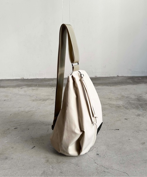 SPRUCE（スプルース）の「EM:SPURCE モカボディバッグ 軽量（ボディバッグ/ウエストポーチ・レディース・カーキ/ホワイト/ブラック/イエロー・FREE）」の19枚目の写真