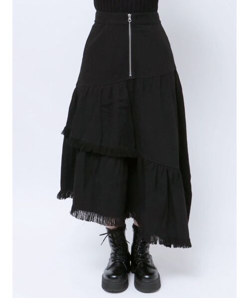 jouetie（ジュエティ）の「フリンジティアードロングスカート（スカート・レディース・ブラック/ベージュ/アイボリー・MEDIUM）」の4枚目の写真