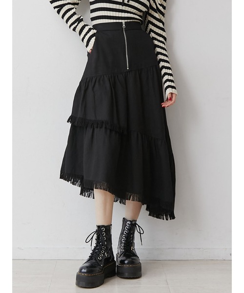 jouetie（ジュエティ）の「フリンジティアードロングスカート（スカート・レディース・ブラック/ベージュ/アイボリー・MEDIUM）」の3枚目の写真