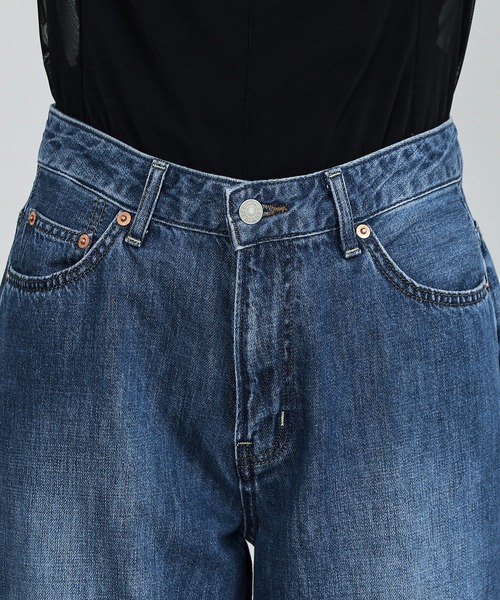 EDWIN(エドウィン)の「essentials ワイドデニムパンツ(デニムパンツ・レディース・その他/ライトインディゴブルー/ホワイト/ブルー/インディゴブルー・LARGE/MEDIUM/X-SMALL/SMALL)」の19枚目の写真