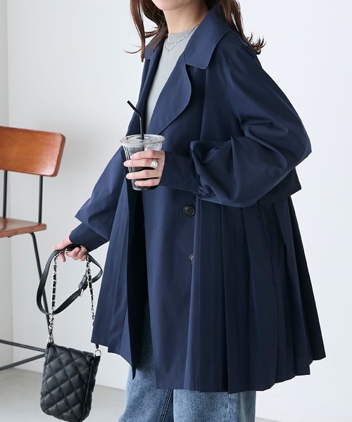 BONLECILL(ボンルシール)の「2wayボリュームスリーブプリーツヘムショートトレンチコート テーラード/ステンカラー(トレンチコート・レディース・ブラック/アイボリー/ネイビー/ベージュ・FREE)」の11枚目の写真