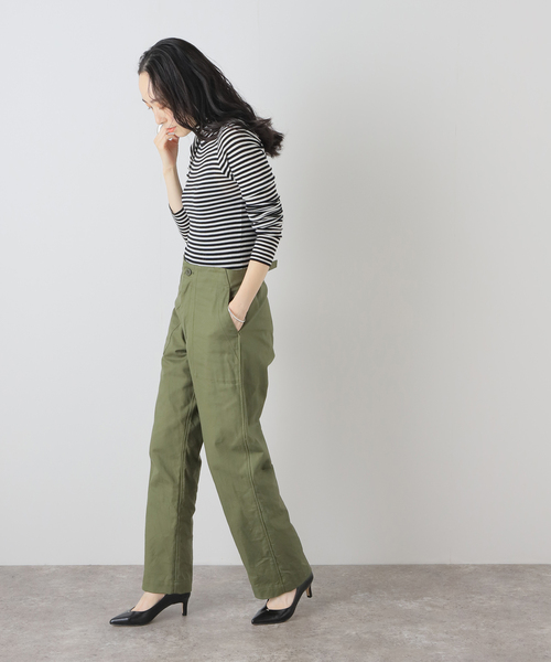 LE TALON（ルタロン）の「6cmVカットシームパンプス（パンプス・レディース・ブラック系その他/ネイビー/ライトグレー・24.5cm/25.5cm/24cm/23.5cm/23cm/22.5cm/21.5/22cm/25cm/21）」の4枚目の写真