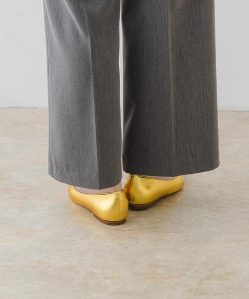 RODE SKO（ロデスコ）の「『MADE IN JAPAN』ポインテッドフラットパンプス（パンプス・レディース・ゴールド/ブラック・37/36/38）」の7枚目の写真