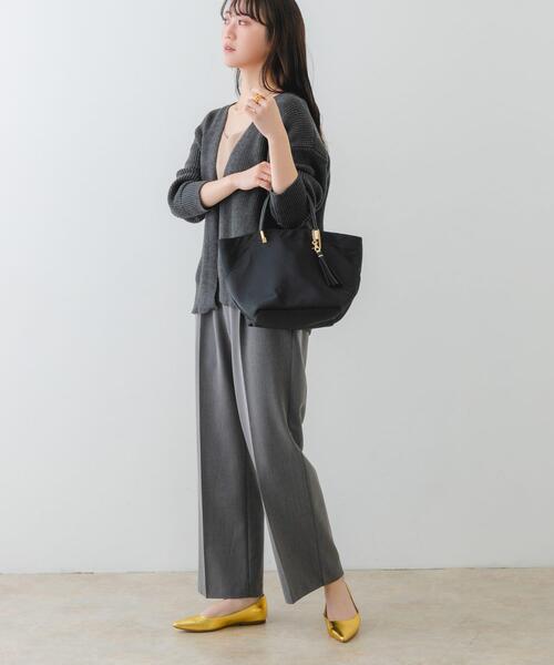 RODE SKO（ロデスコ）の「『MADE IN JAPAN』ポインテッドフラットパンプス（パンプス・レディース・ゴールド/ブラック・37/36/38）」の14枚目の写真