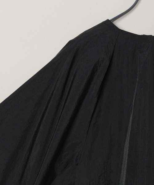 JEANASIS（ジーナシス）の「ソフトラスターソデボリュームプルオーバー/109939（シャツ/ブラウス・レディース・オフホワイト/ブラック/ベージュ・FREE）」の11枚目の写真