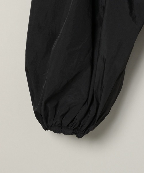 JEANASIS（ジーナシス）の「ソフトラスターソデボリュームプルオーバー/109939（シャツ/ブラウス・レディース・オフホワイト/ブラック/ベージュ・FREE）」の12枚目の写真