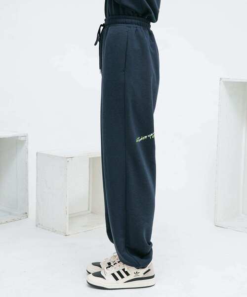 KBF（ケイビーエフ）の「ネップスウェットパンツ（その他パンツ・レディース・ネイビー/オフホワイト・ONE）」の20枚目の写真