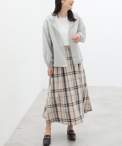 Honeys（ハニーズ）の「５分袖ニットトップス（ニット/セーター・レディース・ブルー/レッド/ベージュ/ブラック/アイボリー・M/S/L）」の6枚目の写真