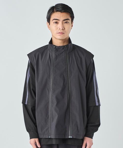 STUDIOUS（ステュディオス）の「【A+TOKYO/エープラストウキョウ】ダブルジップベスト（ベスト・メンズ・ブラック/グレイッシュベージュ・1/2）」の4枚目の写真