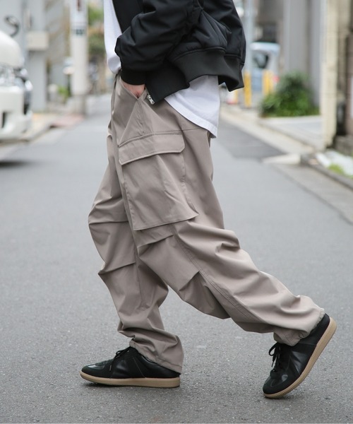 SETUP7(セットアップセブン)の「【MODERN POST】247002 カーゴパンツ(カーゴパンツ・メンズ・ブラック/カーキ/グレイッシュベージュ/ホワイト・M/L/XL)」の3枚目の写真