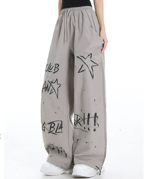 Sibra(シブラ)の「ヴィンテージ感がクール ピグメントカーゴパンツ(カーゴパンツ・レディース・グレー/ブラック・M)」の4枚目の写真