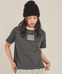 フリンジロゴ刺繍Tシャツ