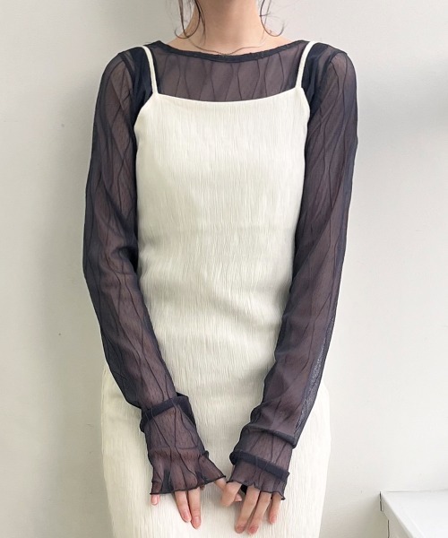 Rejoule(リジュール)の「フィンガーホールウェーブ柄シアーインナートップス(Tシャツ/カットソー・レディース・ブラック/グレー/アイボリー・FREE)」の3枚目の写真