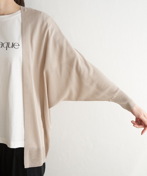 ikka（イッカ）の「冷感ドルマントッパーカーディガン（カーディガン/ボレロ・レディース・オフホワイト/カーキオリーブ/ライトグレー/ブラック・M/L/S）」の17枚目の写真