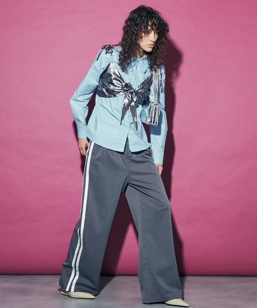 uyu.(ウユ)の「Turn Back Waist Side Line Pants / ターンバックウエストサイドラインパンツ【uyu./ウユ】(スラックス・レディース・ブラック/グレー・M/S)」の9枚目の写真