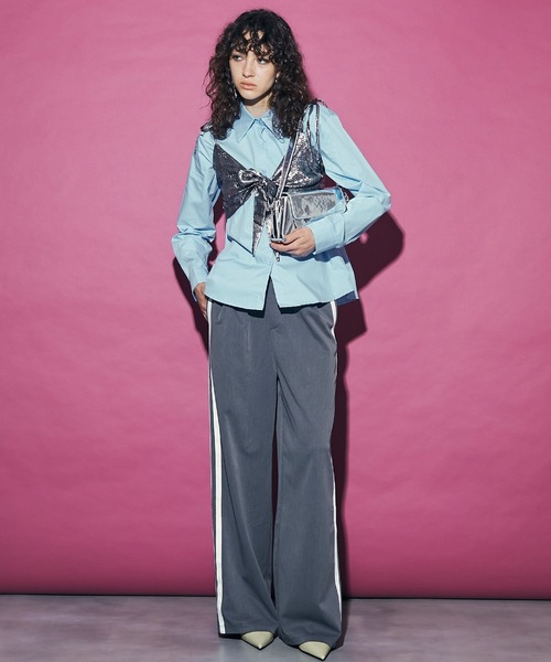 uyu.(ウユ)の「Turn Back Waist Side Line Pants / ターンバックウエストサイドラインパンツ【uyu./ウユ】(スラックス・レディース・ブラック/グレー・M/S)」の11枚目の写真