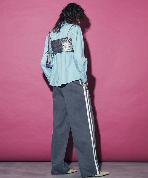 uyu.(ウユ)の「Turn Back Waist Side Line Pants / ターンバックウエストサイドラインパンツ【uyu./ウユ】(スラックス・レディース・ブラック/グレー・M/S)」の13枚目の写真