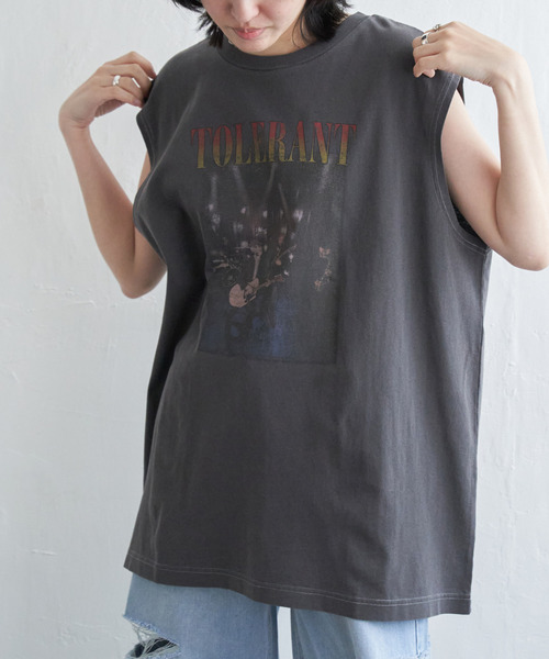 VENCEEXCHANGE（ヴァンスエクスチェンジ）の「バンドロゴタンクトップ（タンクトップ・レディース・オフホワイト/チャコールグレー/ライトグレー・FREE）」の11枚目の写真