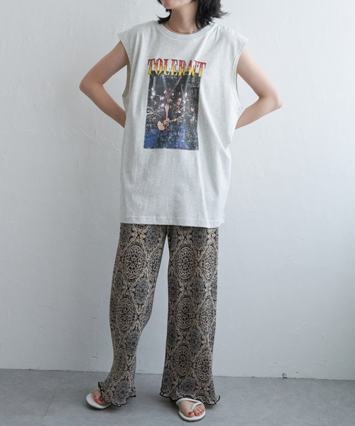 VENCEEXCHANGE（ヴァンスエクスチェンジ）の「バンドロゴタンクトップ（タンクトップ・レディース・オフホワイト/チャコールグレー/ライトグレー・FREE）」の21枚目の写真