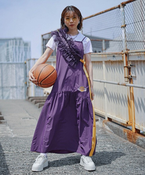 NBA（エヌビーエー）の「【NBA】別注/フリルチュールマルチサッシュ（ストール/ショール・レディース・パープル/ブラック・FREE）」の16枚目の写真