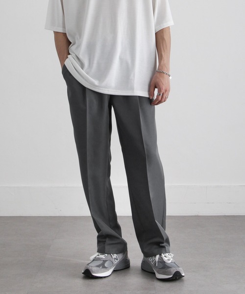 ZIP FIVE(ジップファイブ)の「【ZIP FIVE】 ドレープ ルーズ ストレート スラックス(スラックス・メンズ・チャコール/ネイビー/ベージュ/インディゴブルー/グリーン/ブラック/オリーブ/オフホワイト・MEDIUM/LARGE/X-LARGE)」の4枚目の写真