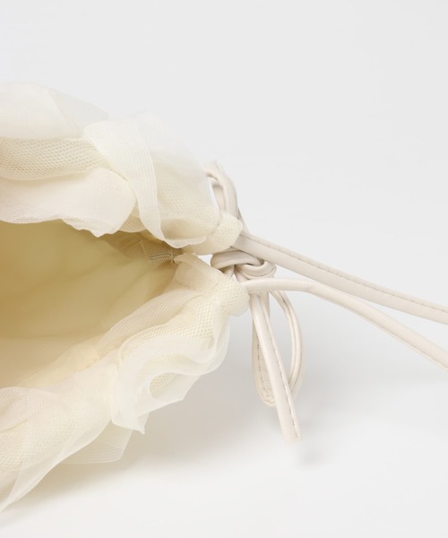 SMELLY（スメリー）の「チュールフリルキンチャクショルダー（ショルダーバッグ・レディース・ブラック/アイボリー・-）」の21枚目の写真