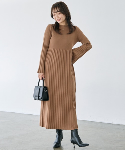 LAVEANGE（ラビアンジェ）の「フレアスリーブファスナーニット