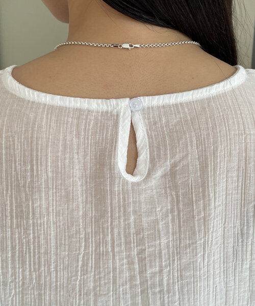 Thevon（ゼボン）の「ビスチェセット5分袖シアーブラウス（シャツ/ブラウス・レディース・オフホワイト/ブラック/サックスブルー・FREE）」の17枚目の写真