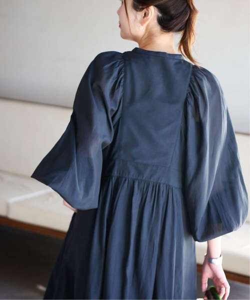 JOURNAL STANDARD（ジャーナルスタンダード）の「《WEB限定追加2》オリエンタルプリントティアードワンピース（ワンピース・レディース・ブラック・FREE）」の3枚目の写真