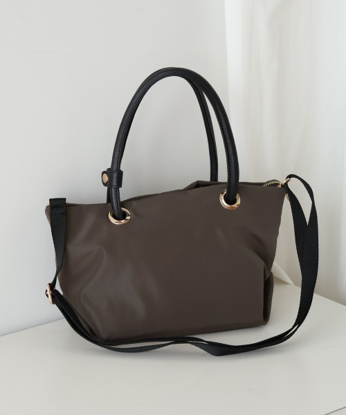 Bou Jeloud(ブージュルード)の「ナイロンフナガタトート(トートバッグ・レディース・ブラック/パープル/モカ・ONESIZE)」の5枚目の写真