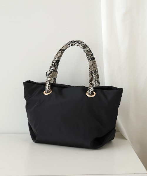 Bou Jeloud(ブージュルード)の「ナイロンフナガタトート(トートバッグ・レディース・ブラック/パープル/モカ・ONESIZE)」の19枚目の写真