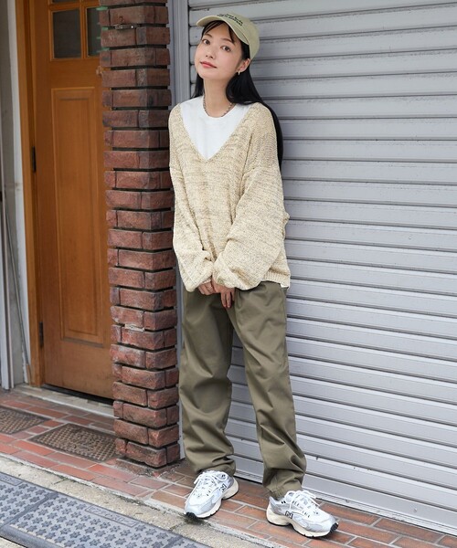 FREAK'S STORE（フリークスストア）の「ルーズVネックニット / オーバーニット（ニット/セーター・レディース・ベージュ/グレー/サックスブルー・ﾌﾘ-）」の4枚目の写真