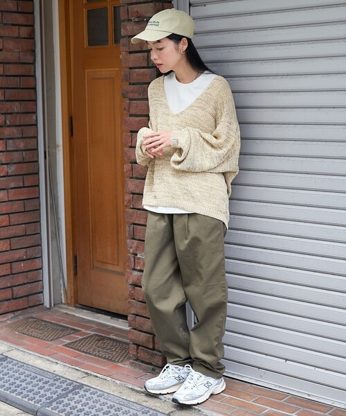 FREAK'S STORE（フリークスストア）の「ルーズVネックニット / オーバーニット（ニット/セーター・レディース・ベージュ/グレー/サックスブルー・ﾌﾘ-）」の6枚目の写真