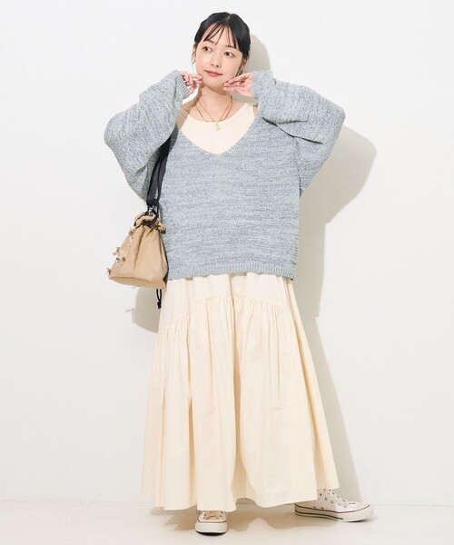 FREAK'S STORE（フリークスストア）の「ルーズVネックニット / オーバーニット（ニット/セーター・レディース・ベージュ/グレー/サックスブルー・ﾌﾘ-）」の17枚目の写真