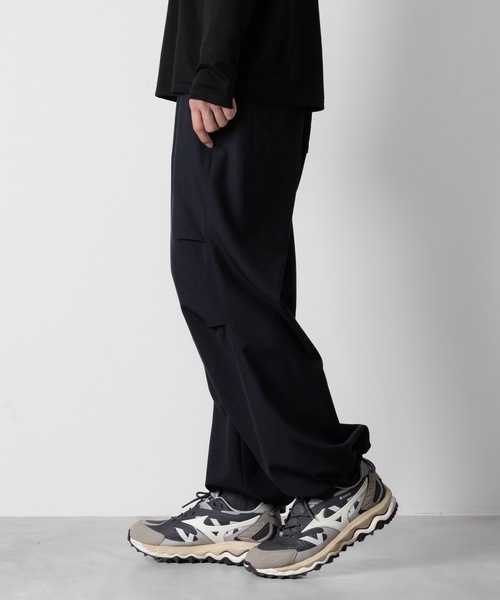 ATTACHMENT(アタッチメント)の「2/90 ウール トロピカル フィールドカーゴトラウザーズ / 2/90 WO TROPICAL FIELD CARGO TROUSERS(カーゴパンツ・メンズ・ブラック/ダークネイビー・3/2/1)」の15枚目の写真