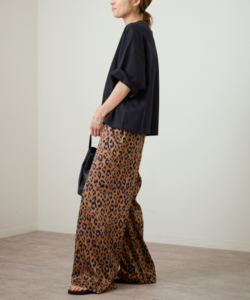 FRAMeWORK(フレームワーク)の「レオパードイージーパンツ(その他パンツ・レディース・キャメル・38/36)」の3枚目の写真